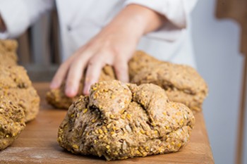 Comer pan y perder peso es posible
