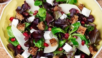 Ensalada de invierno con picatostes